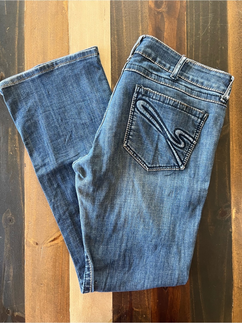 Stetson Medium Blue Wide Leg Jeans with Embroidered Pocket